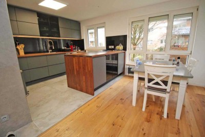 TOP renovierte 3 - Zimmer - Erdgeschosswohnung mit Garten