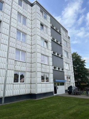 3 Zimmer Wohnung mit Balkon - Erdgeschoss