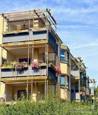 Freundliche 3 ZKB mit Loggia + Balkon sucht neuen Vermieter