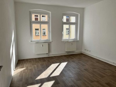 Pendler aufgepasst! Attraktive 2-Zimmerwohnung in unmittelbarer Bahnhofsnähe - Erstbezug nach Sani