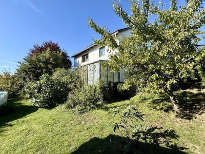 Hier wohnt das Glück – charmantes Familienhaus mit Gartenparadies in Leoprechting