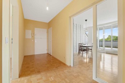 Modernisierte und helle Etagenwohnung mit Balkon und Tiefgarage auf dem Brüser Berg