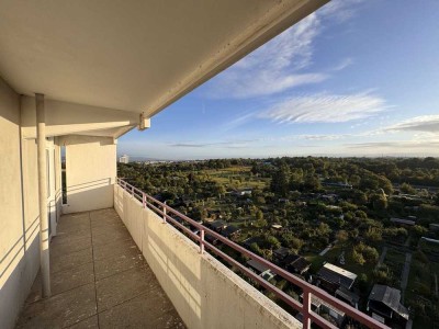 4-ZW mit großen Balkonen und Skyline Blick im 10. OG