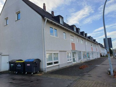 Modernisierte 2 Zi K/D/B mit Balkon