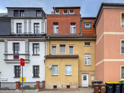 Charmante 2-Zimmer-Dachgeschosswohnung im sanierten Altbau am Stadtrand von Naumburg (Saale)