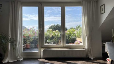 Exklusive Dachgeschosswohnung mit Balkon inkl. 2 Stellplätze
