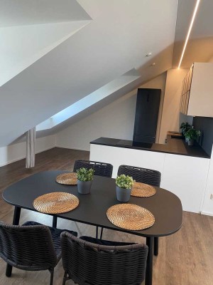 Charmante, vollmöblierte 2-Zimmer Wohnung in zentraler Lage von Unterschleißheim