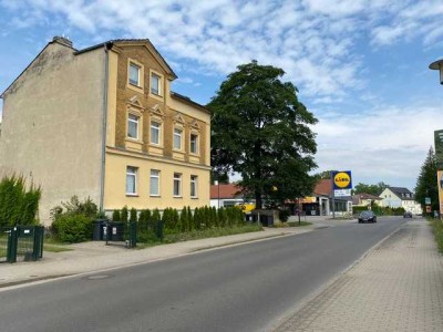 Für Familie oder WG - Nahe Tesla - Frisch renovierte Wohnung mit Terrasse