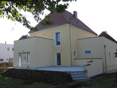 WOHNHAUS IN STADTNÄHE ZUR MIETE