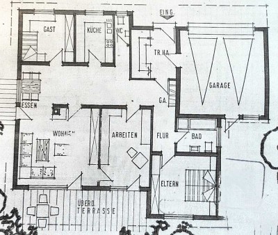 Frisch renovierte 4-Zimmer-EG-Wohnung (128m²) mit Hobbyraum & Garage