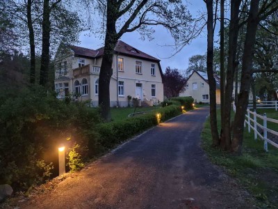 Stilvolle Altbau Wohnung im Erdgeschoss