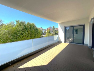 Wohnen auf höchstem Niveau – exklusive, ruhige Wohnung mit großer Loggia, 2 XL TG-Stellpl. + Wallbox