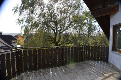 Möblierte 3ZKB + Balkon mit 85qm in ruhiger Feldrandlage von Reichelsheim zu vermieten