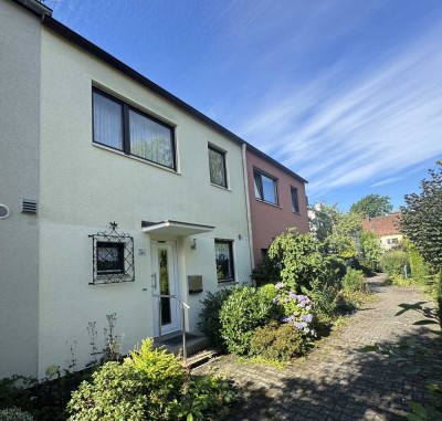 Wohlfühlen auf allen Ebenen – Ihr charmantes Reihenmittelhaus in absoluter Top-Lage von Schwabach
