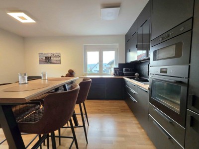 Neuwertige 3-Zimmer-Wohnung mit ruhigem Südbalkon!