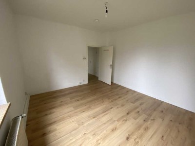 **Frisch Saniert** Gemütliche 2 Zimmer Wohnung für den modernen Single **ab 01.03.**