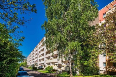 Schon gesehen? Schöne 3 Zimmerwohnung mit Balkon! (WBS)
