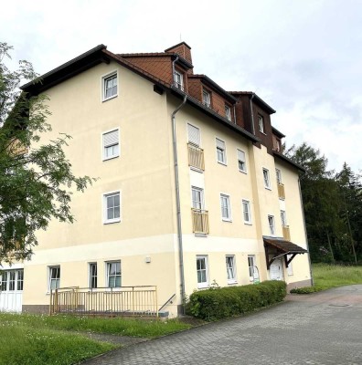 * * *GROSSZÜGIGE Wohnung mit WINTERGARTEN wartet auf SIE* * *