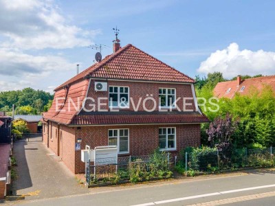 Großes Einfamilienhaus mit exklusivem Garten