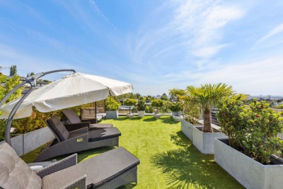 Modernes Design trifft auf Wiener Weitblick – Stilvolles Zuhause mit Dachgarten &amp; Pool in Ruhelage am Wilhelminenberg