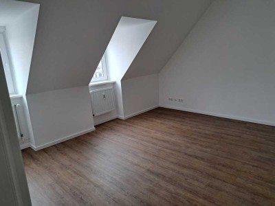 urgemütlich und zentral :Über den Dächern der Lübecker  Innenstadt -Erstbezug  ,ruhig im 5. Stock !!