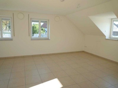Ch.Schülke-Immobilien; Single-Wohnung - Moderne 2-Zi-DG-Whg. mit hochwertiger Ausstattung und EBK