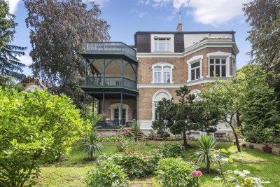 Stilvolle Altbauwohnung mit Veranda und Gartenausblick