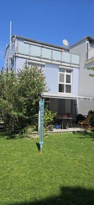 Großzügiges Einfamilienhaus mit Garten, Dachterrasse, Klimaanlage & neuer Heizung