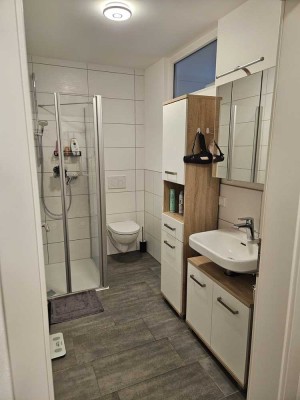 Ansprechende 2-Zimmer-Souterrain-Wohnung mit geh. Innenausstattung mit Balkon und EBK in Windsbach