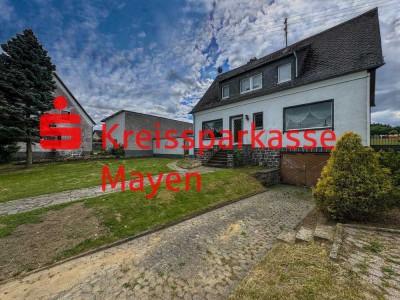 Sanierungsbedürftiges Einfamilienhaus mit großem Garten und Potenzial