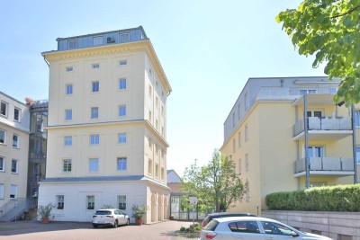 3-Zimmer-Wohnung mit sonnigem Balkon und Betreuungskonzept für Senioren