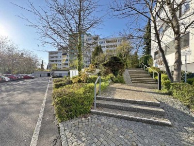 Provisionsfrei: Bezugsfreie 3,5-Zimmer Wohnung mit Aufzug und TG-Stellplatz in KN-Königsbau