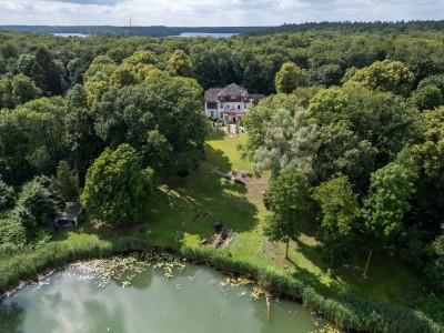 Investieren in Substanz und Geschichte: Jugendstil-Herrenhaus am Stechlinsee