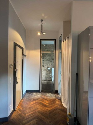 Sonnige 2-Zimmer Wohnung mit Balkon in Berlin-Grunewald