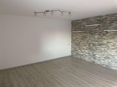 Provisionsfrei: Charmante 2-Zimmer-Wohnung im Erdgeschoss mit Terrasse, Gartenzugang und Top-Lage in Krems