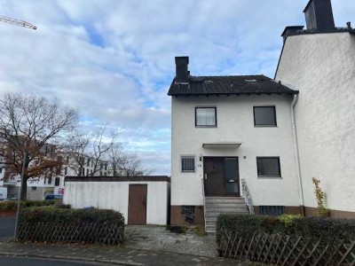 Ideal für die große Familie! Gemütliches Reihen-Endhaus mit Garten und Garage!