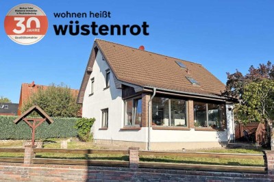 EINFAMILIENHAUS IN BESTER WOHNLAGE MIT WINTERGARTEN + EINBAUKÜCHE + GARAGE