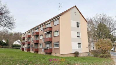 Modernisierte Erdgeschoss-Eigentumswohnung mit Balkon, Einbauküche und Garage in Salzgitter-Thiede