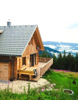 Ski-in für die Familie - Chalet mit Alpenfeeling pur auf 1.500 Metern Seehöhe - Komfort, Ruhe &amp; Rendite vereint