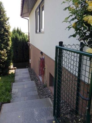 Nidda Ober-Lais, freistehendes Einfamilienhaus mit großem Grundstück, Garage,  2 Bäder