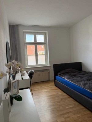 WG-Zimmer in einer Studenten Mädels-WG frei