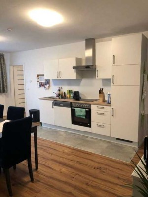 Freundliche und gepflegte 1,5-Raum-Wohnung mit Balkon und Einbauküche in Pasewalk