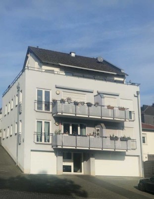 Attraktive Kapitalanlage: Gepflegtes Penthouse in ruhiger Lage von Andernach