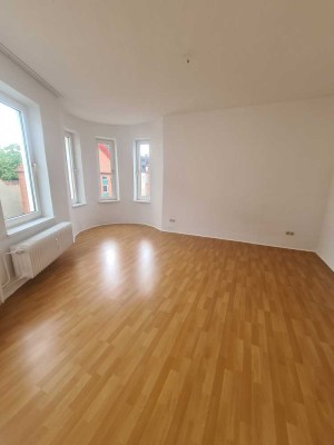 Drei-Zimmer-Wohnung mit hübschen Erker im 3. Stock