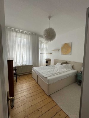 Traum Altbauwohnung zentral in Broich