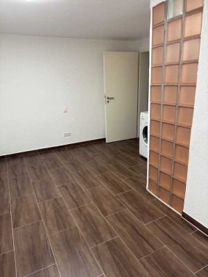 Schicke 2-Zimmer Wohnung mit Gärtchen in Stuttgart-Mühlhausen