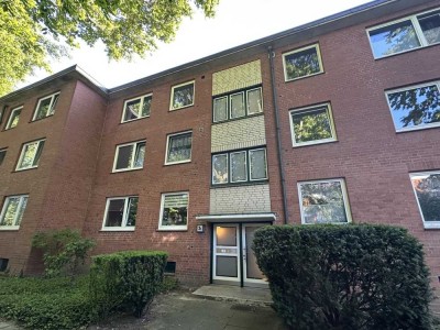 Sanierte 3-Zimmer-Wohnung mit Loggia in Ammersbek!