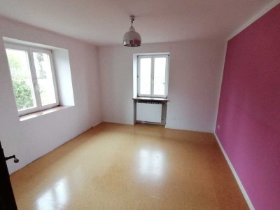 4-Zimmer Wohnung mit Balkon und Gartenmitbenutzung in Rickenbach