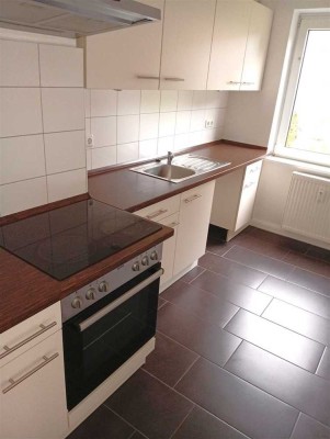 2 Zimmer Wohnung mit Einbauküche und Balkon