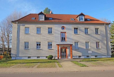 * 2-RWE * offene Wohnküche * Tageslichtbad * Wanne * PKW-Stellplatz *